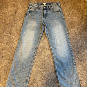 LIGHT WASH H&M JEANS